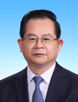        劉家強(qiáng)，男，漢族，1962年5月生，民革黨員，研究生學(xué)歷，法學(xué)博士學(xué)位，教授。       現(xiàn)任民革中央副主席，全國政協(xié)常務(wù)委員、文化文史和學(xué)習(xí)委員會委員，中國人口學(xué)會副會長。