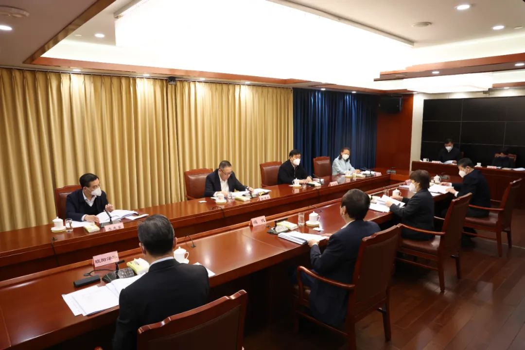 ��������I(l��ng)��(d��o)�������������(hu��)�ھ����_