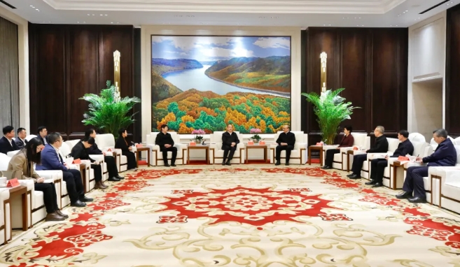 鄭建邦出席民革黑龍江省委會(huì)領(lǐng)導(dǎo)班子民主生活會(huì)